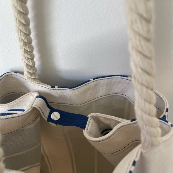 Lancôme Cream and Blue Tote Bag - Picture 3 of 5